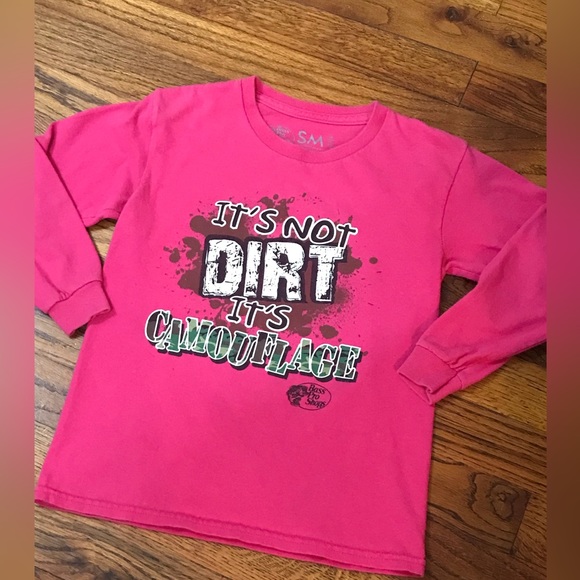 Bass Pro Shops Kids Pink Blouse Shirt
6 / 7 Small
It’s not dirt it’s camouflage - Picture 8 of 16